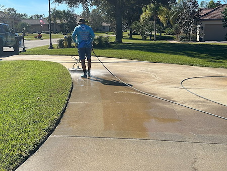 Driveway Cleaning in Wesley Chapel: How to Remove Oil, Rust, and Tire Marks for Good