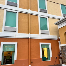 Best-Western-Exterior-Building-Window-Cleaning-in-Wesley-Chapel 0