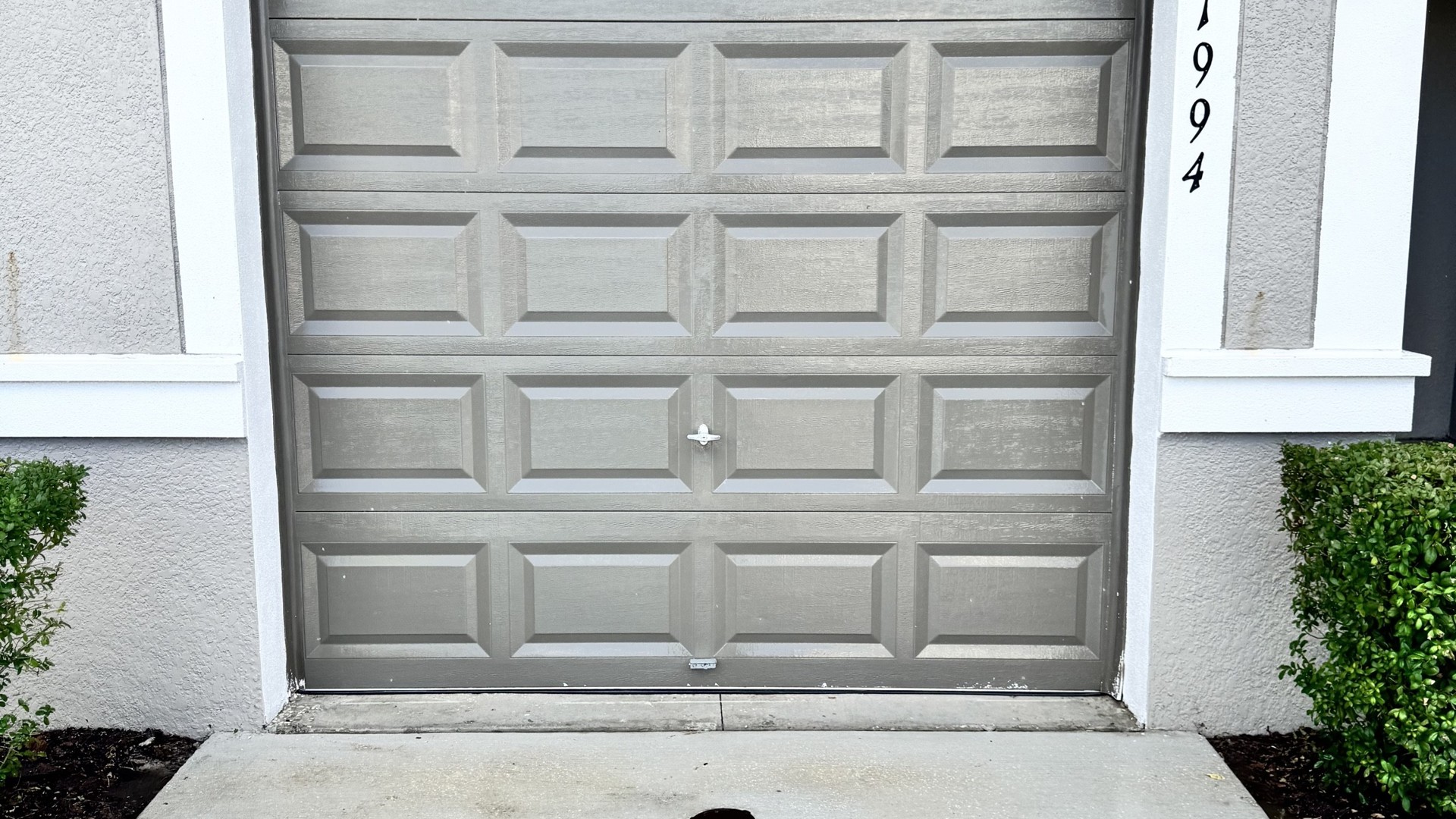 Condo Exterior Pressure Washing in Land O’ Lakes, FL