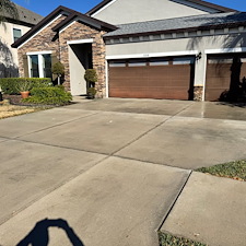 Driveway-Concrete-Cleaning-in-Land-O-Lakes-FL 0